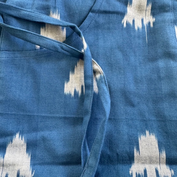 NWT- Passion Lilie Blue & White Ikat Print Cap Sleeve Jumpsuit - Picture 6 of 6